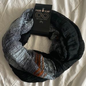 D&Y figure 8 scarf